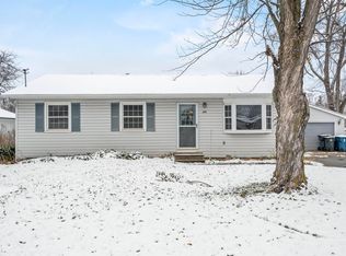 209 Oak Ridge Rd, Waterloo, IA 50702