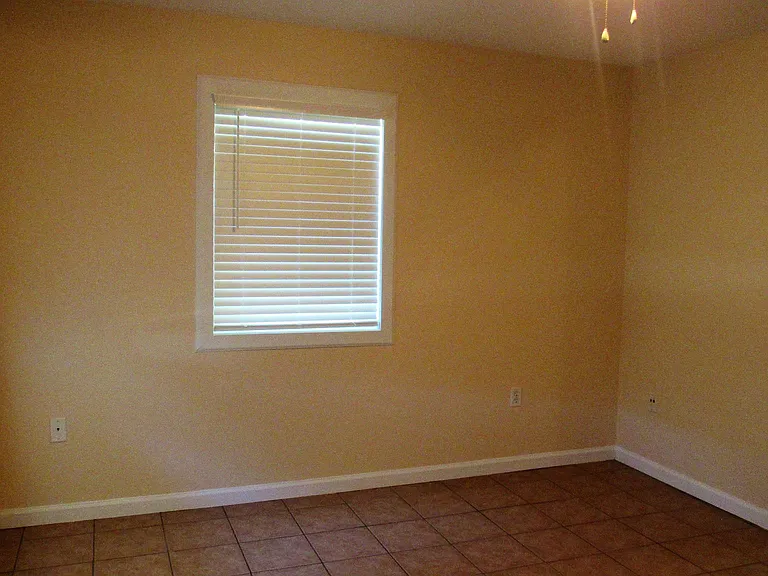 134 Saint John Ave — Photo 5