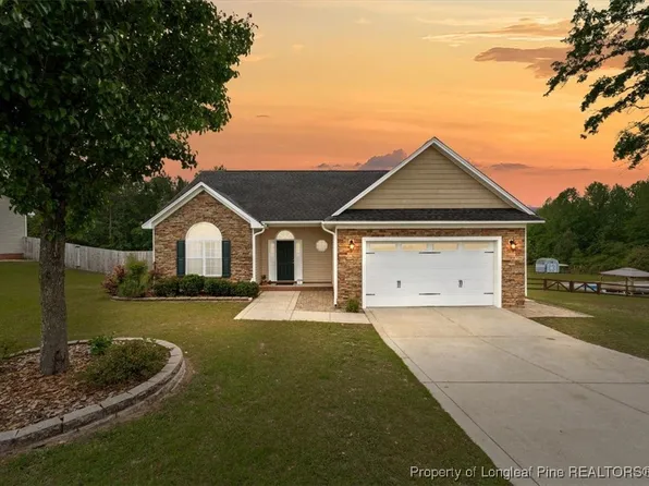 153 Home Stretch Ln, Raeford, NC 28376