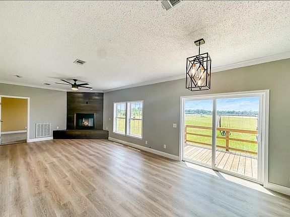 2nd image of 836 John Sam Rd