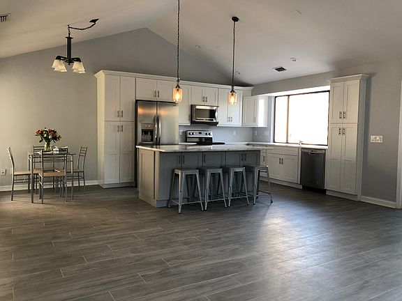2nd image of 2512 Saint Michel Ct