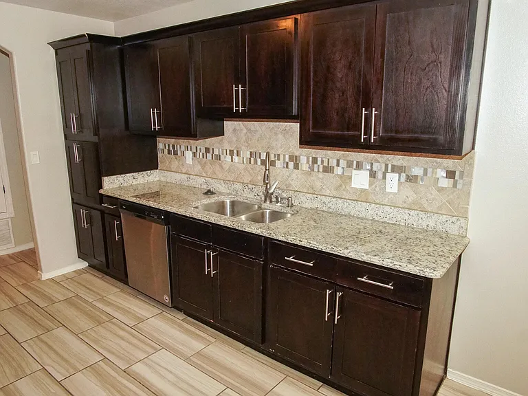 14816 Tierra Haven Ave — Photo 8