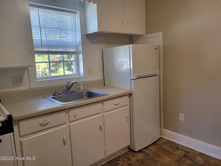 3809 Freedom Way #4 — Photo 4