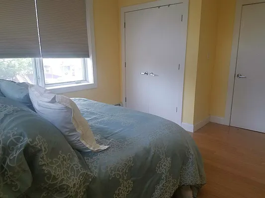 Rented by Keller Williams NYC | media 23