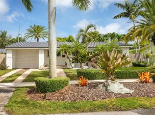 9461 Martinique Dr, Cutler Bay, FL 33189