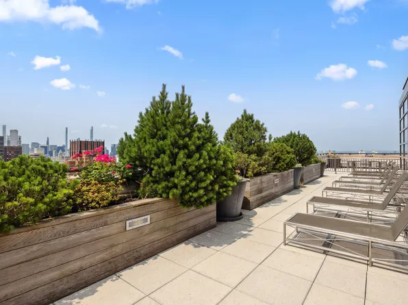 215 East 96th Street image 13 of 20