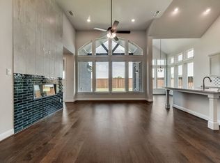 1114 Silverthorne Trl, Justin, TX 76247