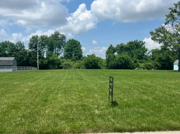 392 S Baldwin St, Bargersville, IN 46106