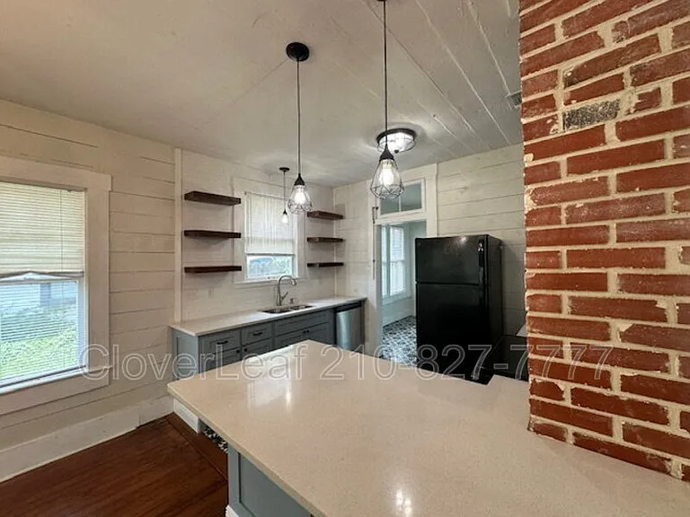 151 Paul St — Photo 10
