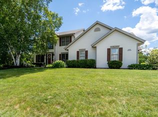 N100W14713 Ridgefield Rd, Germantown, WI 53022