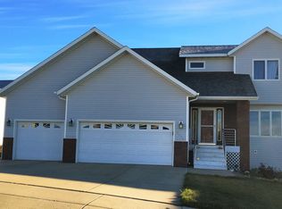 3713 Dominion St, Bismarck, ND 58503