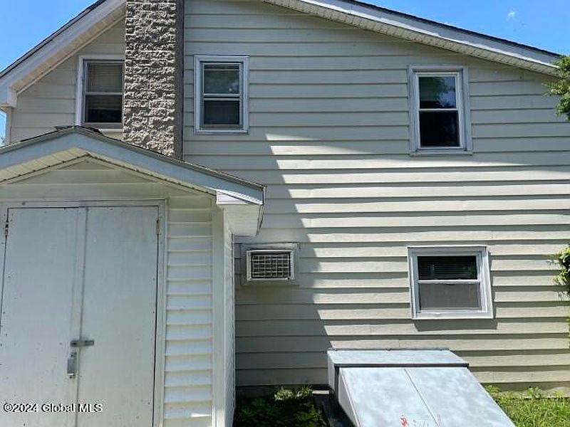 2nd image of 105 Division Street