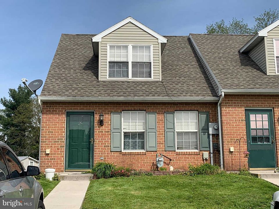 1st image of 29 Oxford Ct