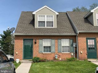 29 Oxford Ct, New Oxford, PA 17350