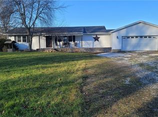 9997 Minyoung Rd, Ravenna, OH 44266