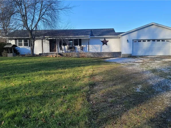 9997 Minyoung Rd, Ravenna, OH 44266