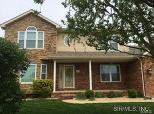 501 W 3rd St W, Aviston, IL 62216