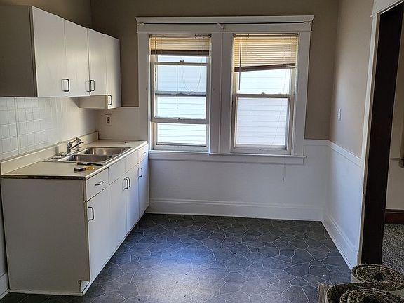 4th image of 4405 McGregor Ave #Up