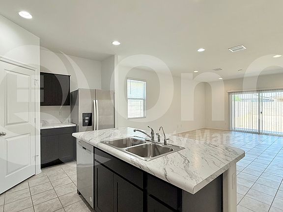 5th image of 3568 N Sequoia St