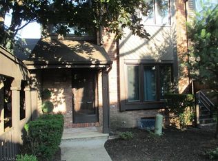 97 Riverbend Dr, North Brunswick, NJ 08902