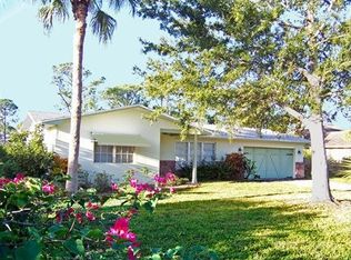 1904 NW Pine Tree Ln, Stuart, FL 34994