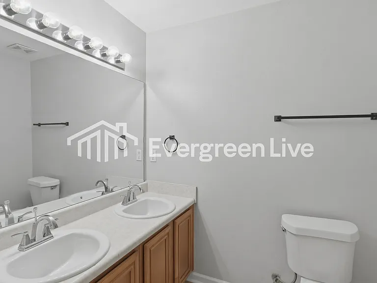 13996 Pine Glen Cv — Photo 9