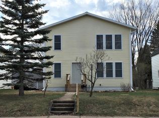 513 W C St, Iron Mountain, MI 49801