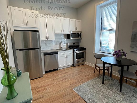 2nd image of 2103-05 N Sedgwick St #2