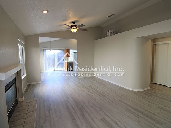 3rd image of 4780 Camino Royale Dr