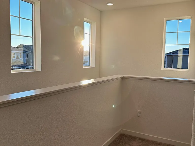 4405 Neptune Cir — Photo 7