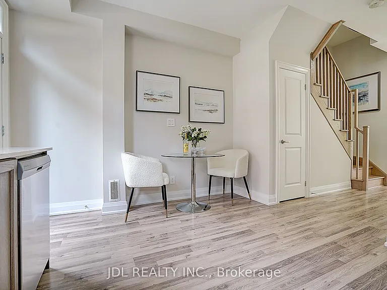 370 Red Maple Rd #D-119 — Photo 15