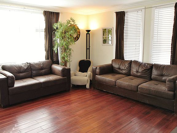 3rd image of 8119 Hellman Ave