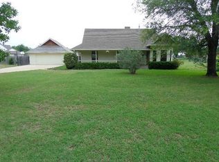 1534 Stainback Rd, Red Oak, TX 75154