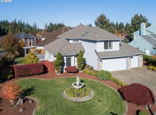 664 NW Pacific Grove Dr, Beaverton, OR 97006
