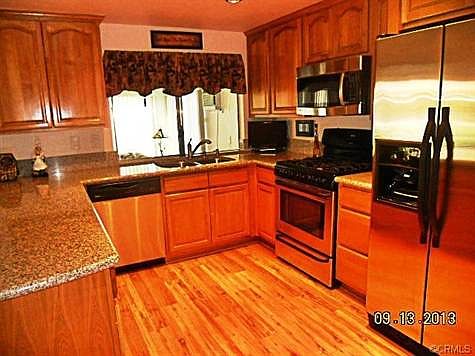 4th image of 2625 S Sea Island Pl