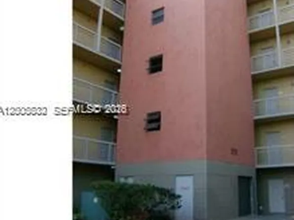 8290 Lake Dr APT 412, Doral, FL 33166