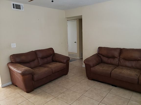 5th image of 15934 N Anchor Ave