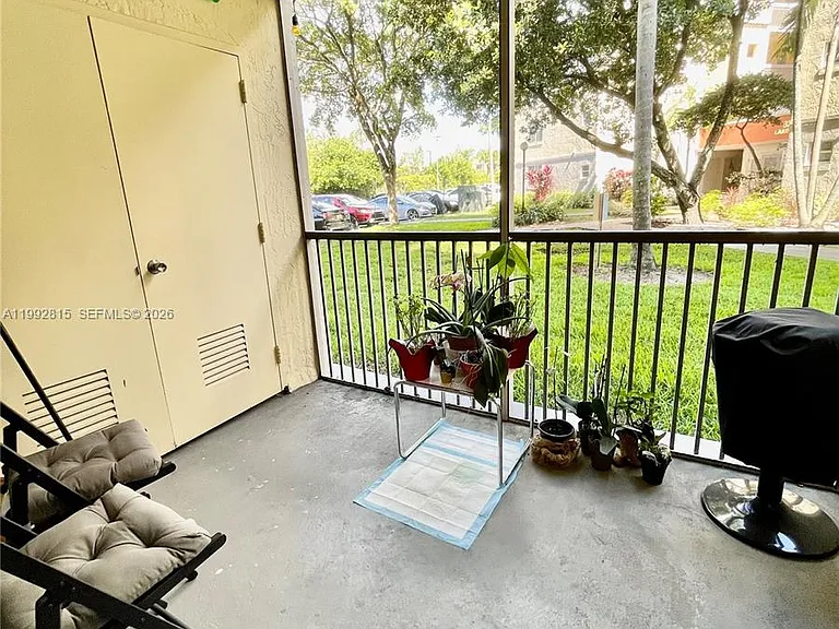 8255 Lake Dr #102 — Photo 10