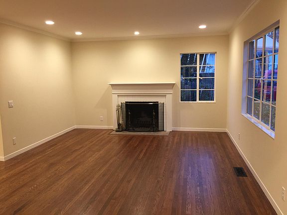 5th image of 1685 Mariposa Ave