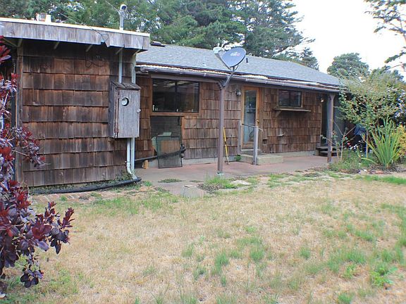 3rd image of 16401 Mallory Dr