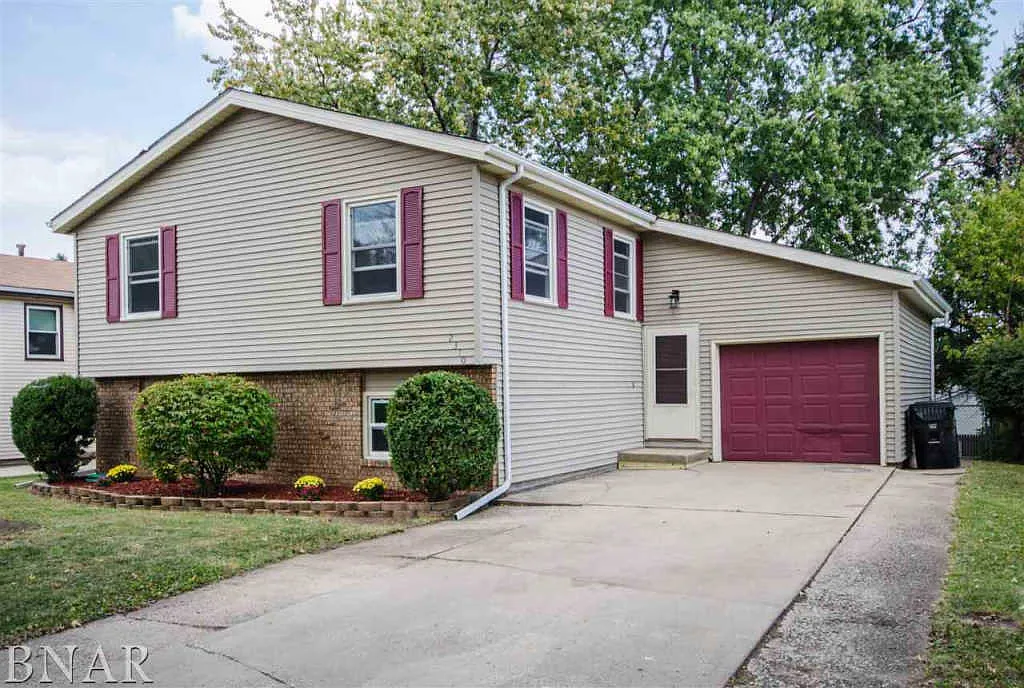 2310 Anchor Dr photo 1