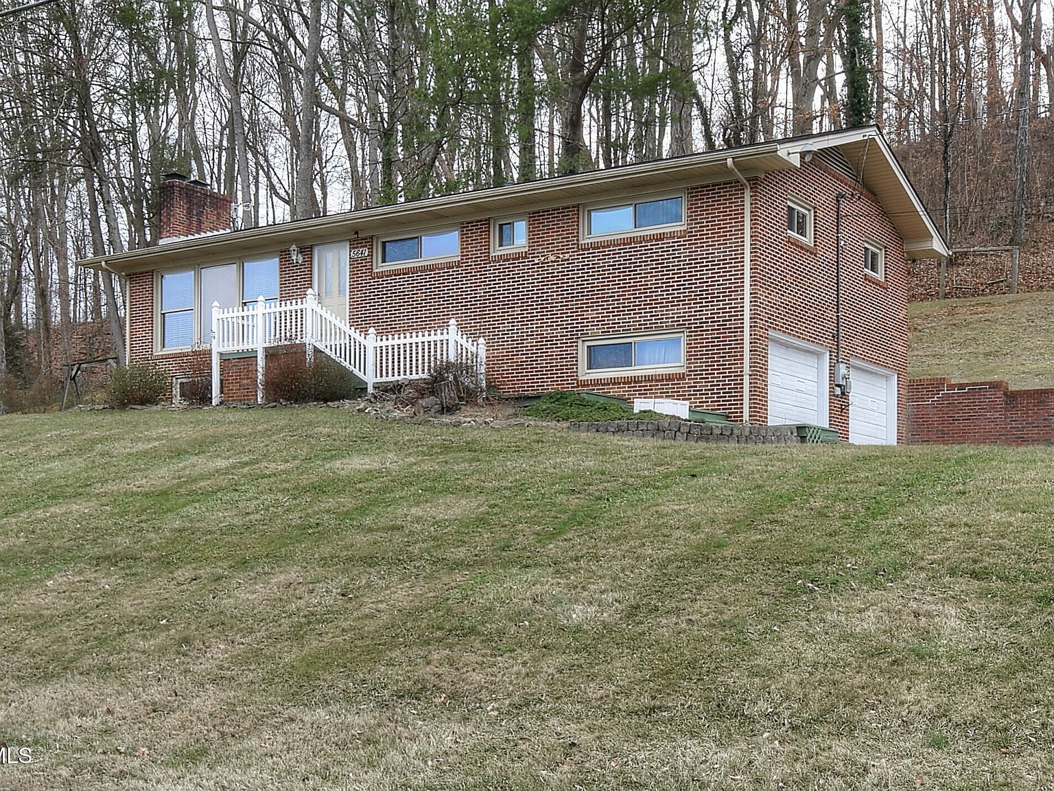 House on the Hill 3点セット 5641 Cochise Trl, Kingsport, TN 37664 | Zillow