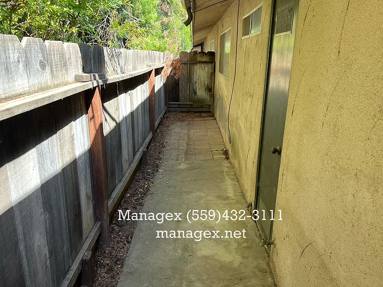 4671 N Glenn Ave #107 — Photo 10