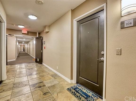 4th image of 7320 Hawthorn Ave APT 208