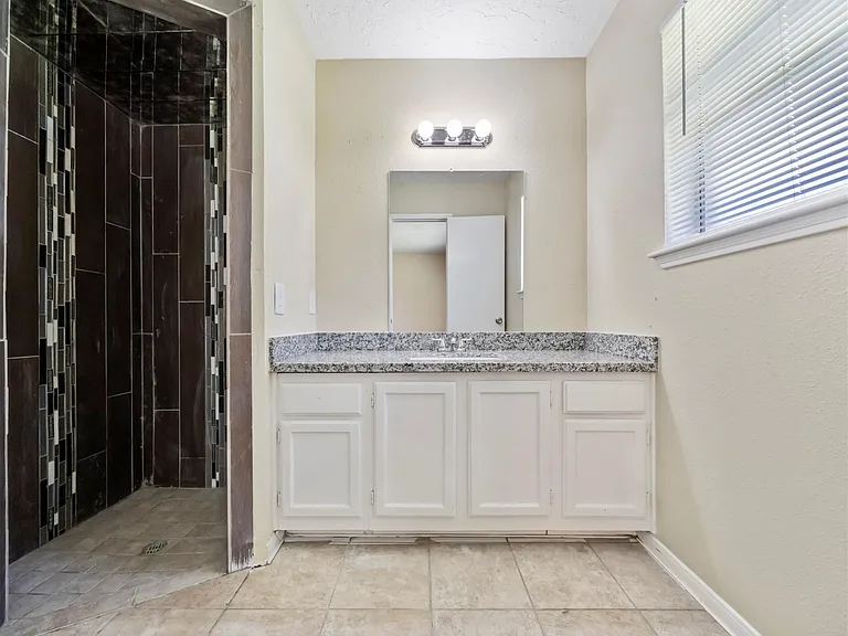 7962 Southmeadow Dr — Photo 17