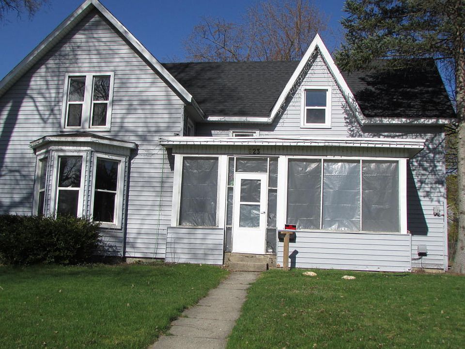 1st image of 923 S Lafayette St