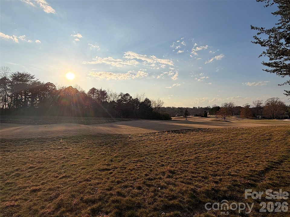 1st image of 4014 Tanglewood Ln NE #188