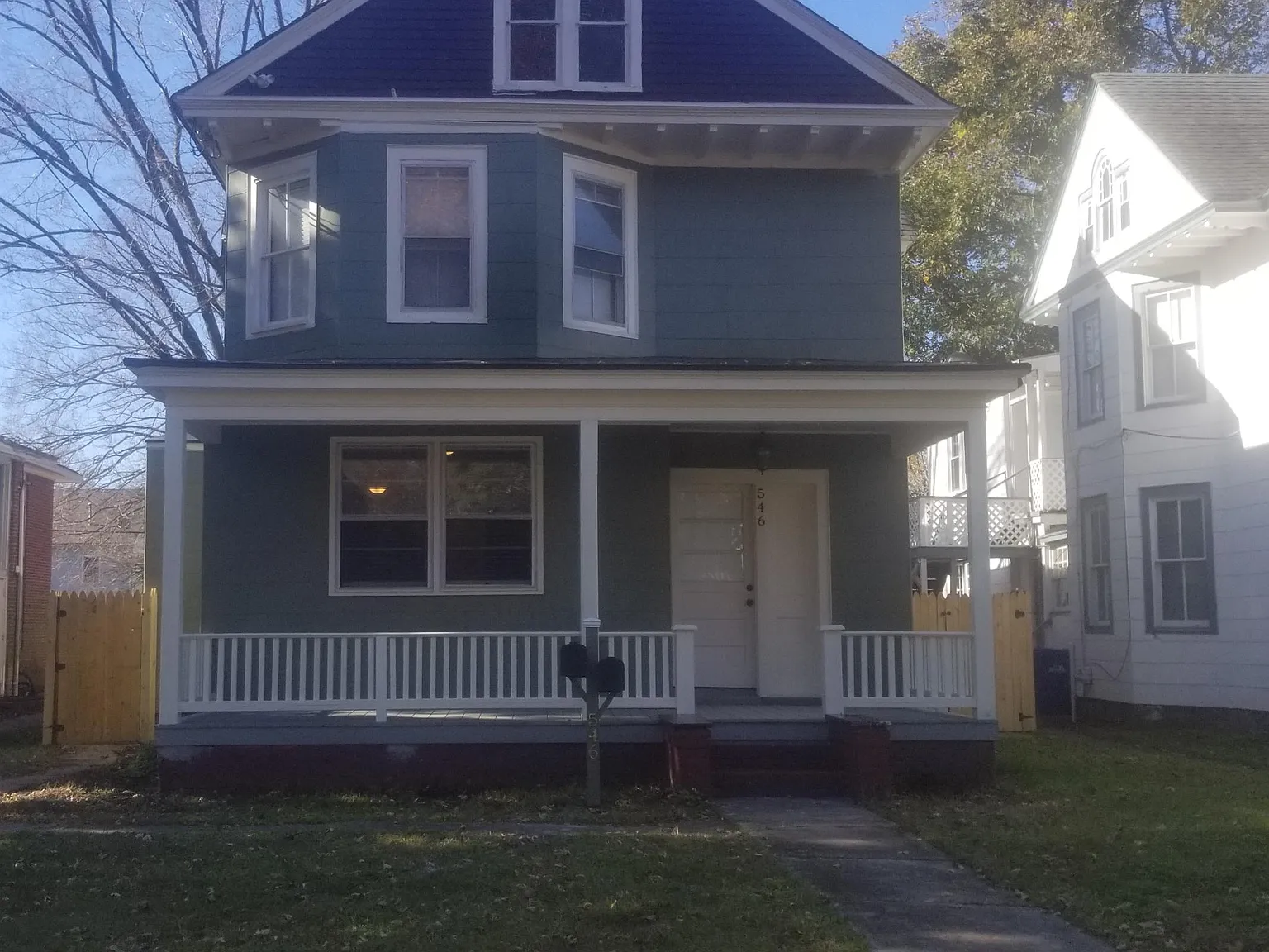 546 Broad St — Photo 2