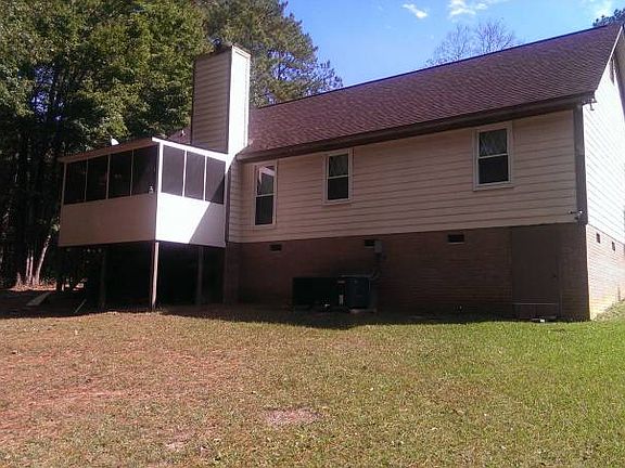 3rd image of 708 Torwood Dr