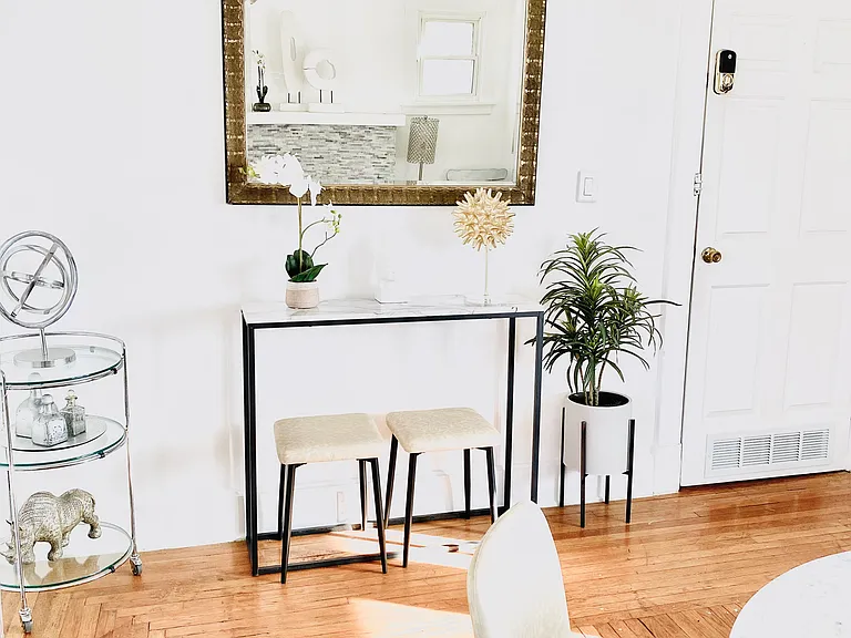 2140 Harrison Ave #2 — Photo 4